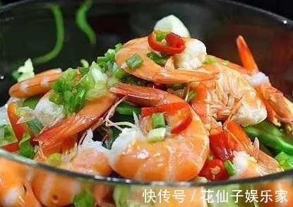 辣椒油|美食推荐豉椒蒸土豆排骨，麻婆虾仁，茄汁大虾，烧椒扣肉等