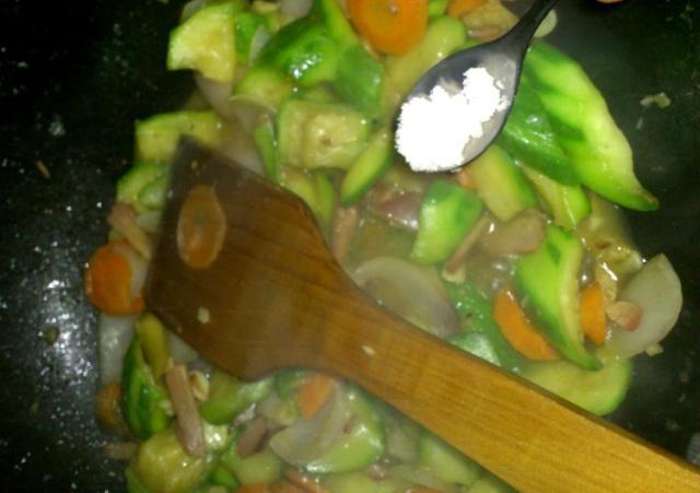 虾米|它是天然的“美容水”，女人隔三差五，美容去皱，面膜都省了