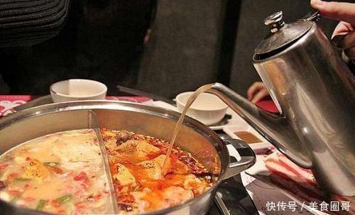 尴尬|吃火锅,服务员问你“加不加汤”,其实是在给你暗示,不懂就尴尬