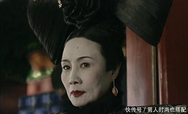 同治帝|恭亲王奕訢权力多大两宫太后是摆设，同治帝害怕，只能喊六叔！