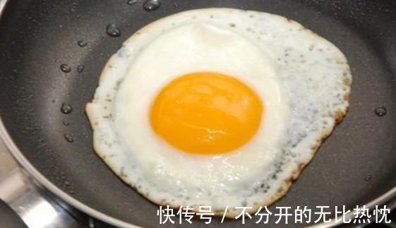 早餐|早餐吃蒸鸡蛋还是煎蛋?营养师提醒:“白水煮蛋”是最好的选择