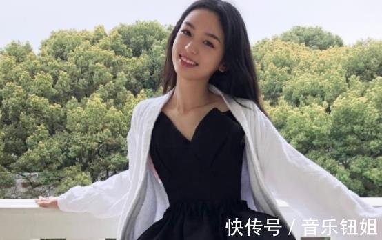 前嫌|果然是良心老板趙麗穎被黑后不計前嫌，為周也站臺《中餐廳5》