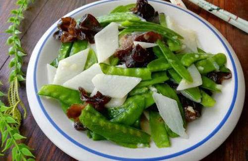 荷兰豆|美食优选:末蒸豆腐,火烧辣椒,红烧猪蹄,荷兰豆炒山药的做法