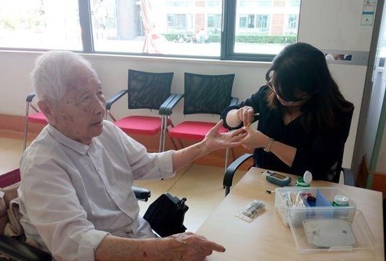 糖尿病|糖尿病患者经验想要血糖平稳,两种东西最好远离,你能做到吗