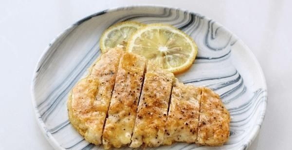 买鸡胸肉时，聪明人不买这4种，很多人不懂，老板都夸你是行家