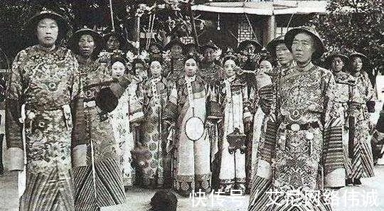 太监谈往录|慈禧有多奢侈?一年水果浪费数万个,一顿饭一百道菜