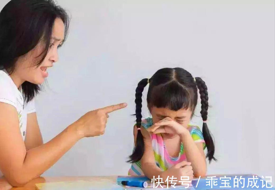 羊群|别人家娃报班我也报?家长盲目跟风,容易陷入“羊群效应”的漩涡