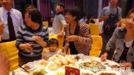 饭桌|宝妈带6岁儿子参加同学会,结束后却被踢出群,知道原因后悔不迭