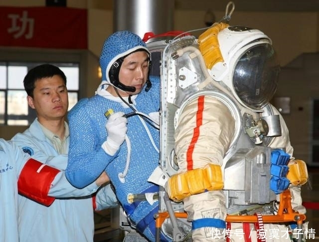 张苹 "改革先锋"景海鹏:中国唯一3次上太空的人,妻子子女今何在?