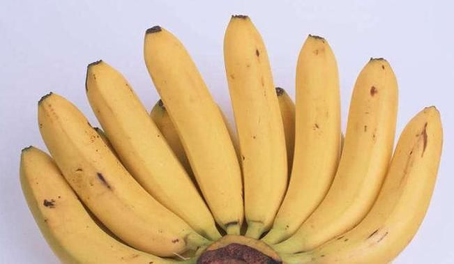 香蕉和此物一起吃,色斑淡了,皮肤白了,女性不想肚子鼓鼓要尝试