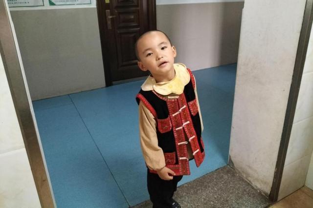 军军|孙子连续发高烧,奶奶以为着凉仅喂退烧药,结果害了孩子一辈子