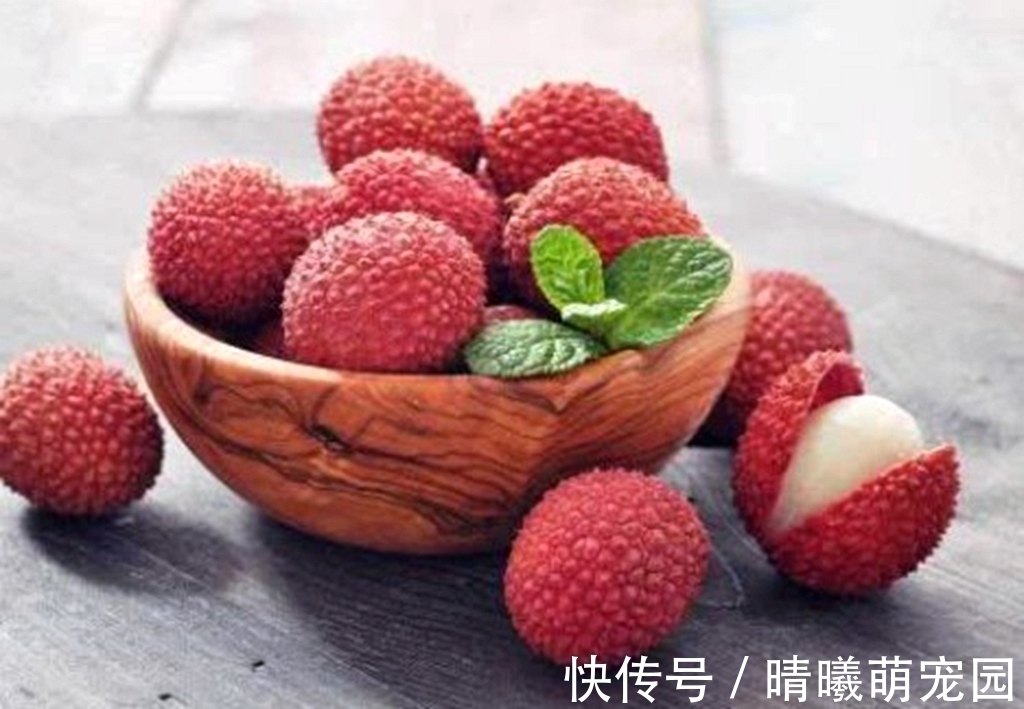 亚硝胺|年龄越大越要管住嘴,50岁以后再馋也要少吃五种食物,对身体好!