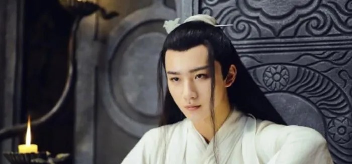 变形|他因参加《变形计》出道,之后资源一路好走,如今因成毅而走红