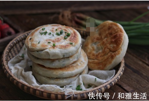 自从婆婆教会我油酥饼的这种做法，我家一星期一袋面，是真的好吃