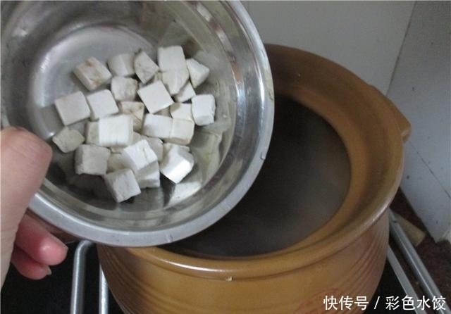 洗净|天然的“祛湿王”终于被发现了,隔三差五吃点,肚子也平了!