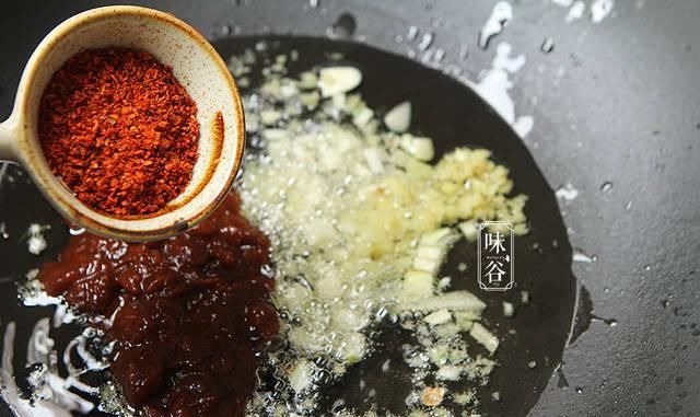  做出来的牛|在家自制牛肉酱，无需腌制，有它吃饭就是香，家人顿顿饭扫光