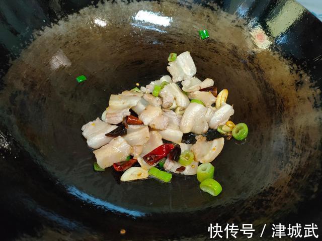 这食材10元一斤，蛋白质含量比牛肉还高，常吃点，家人都受益