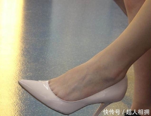 穿高跟鞋的女人,绽放优雅华美之气,让你演绎淡然之美