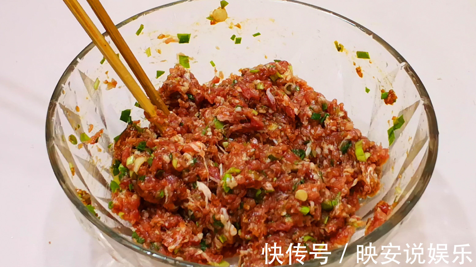 多汁|茄子包饺子，实在太好吃了，鲜美多汁不油腻，比肉饺子还香还好吃