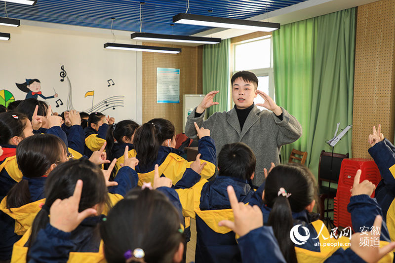 音乐#满屏甜蜜和美好！这个乡镇小学的“蜜音”合唱团火了