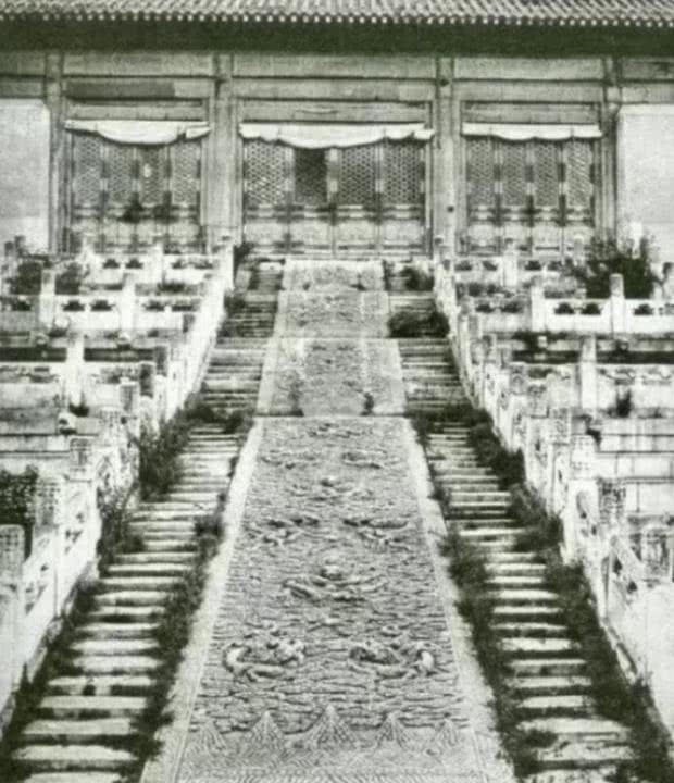 慈禧|慈禧出逃后的紫禁城，日本人拍下当时的照片，看完让人不敢相信