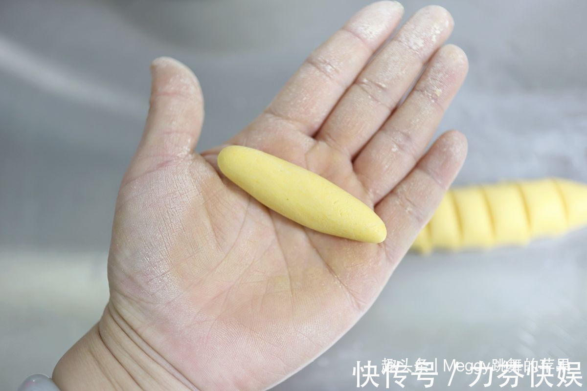 面团|用南瓜糯米做的3款小吃,还没出锅就流口水了,连老妈都没忍住