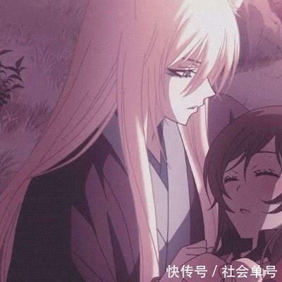 nedc|超甜“双人”动漫情侣头像左手刻着我,右手写着你,心中满是激动