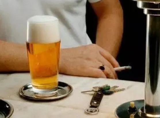 蒲公英|男人，出现5种迹象，说明已经老了，哪怕只占了1个，也要开始保养