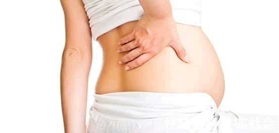 怀孕期间|孕中晚期4个小动作最易伤害胎儿,很多孕妈还在做