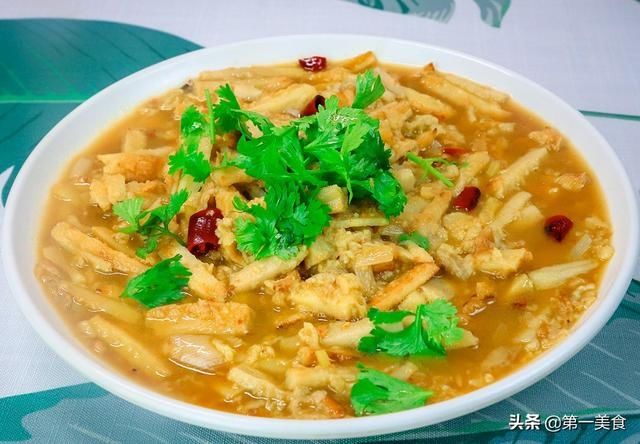 做法|厨师长分享莲藕新吃法，地道老式做法，一煎一顿，出锅比肉还香