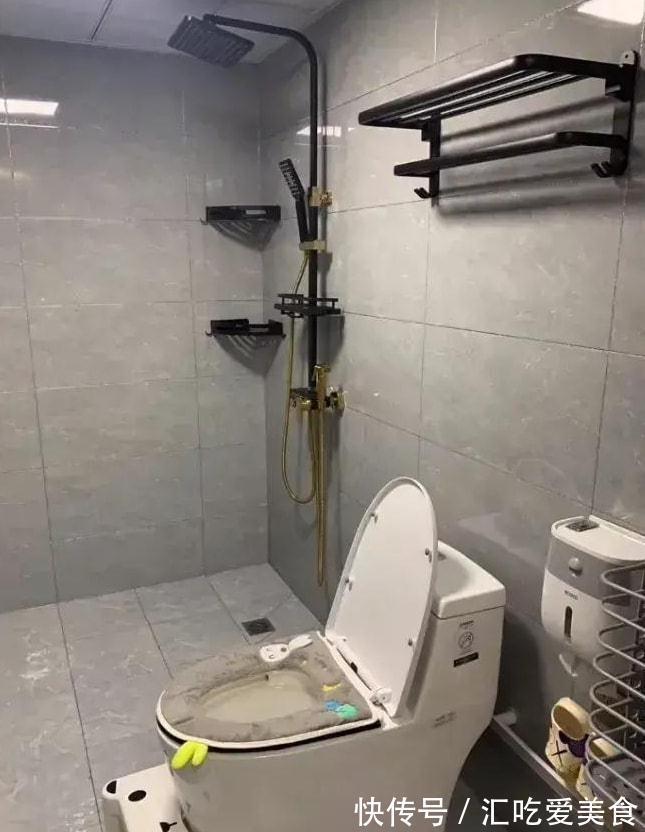 浴室柜|把车库改造成住房花了8W,虽不到25平,变成丈母娘的理想住所!