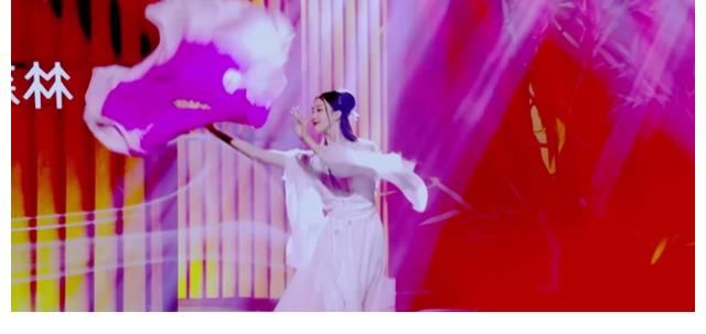 《舞蹈生》任璐瑶高光C位，张新童挤进前四，田轩宁意难平