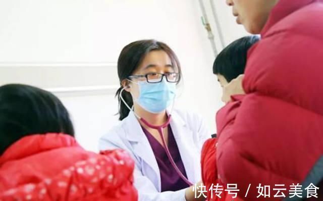 危险物品|宝宝误服小药片,奶奶的应急处置堪比教科书,家长们该学学