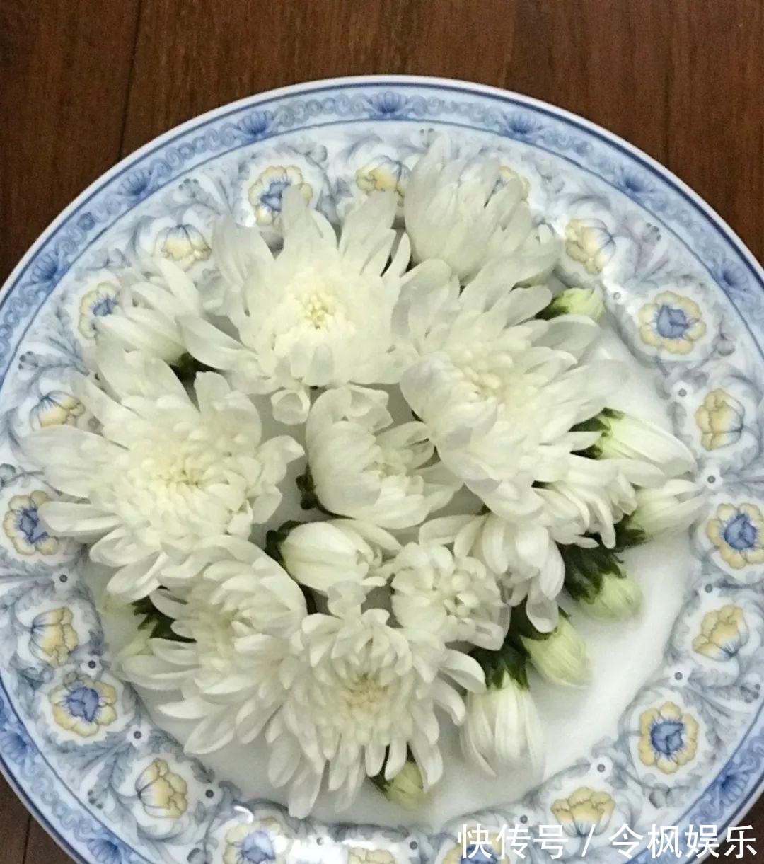 老中医最爱的8种花，一盆堪比小药箱，摘片叶子就能泡水喝！