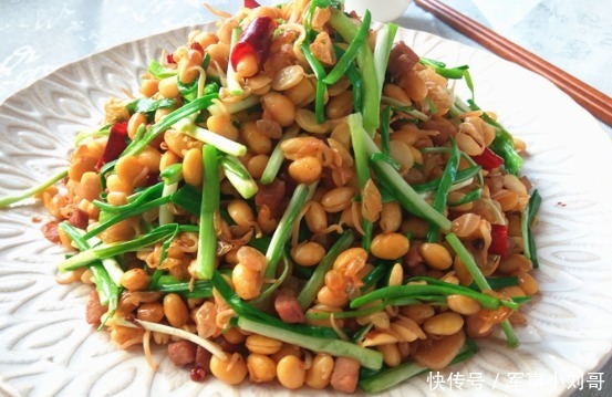 健腦養(yǎng)顏護膚祛脂降壓,嚼著特別的香,味道比飯店做的還要好吃