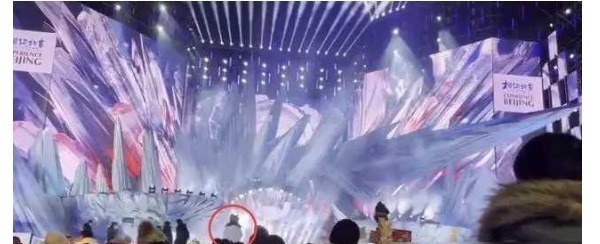 冬奥会跨年录制，肖战现场录制背景透露演唱曲目