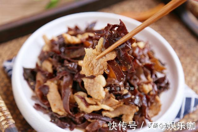 花生油|木耳这样炒，爽脆可口，比肉香，清洗肠胃，美容养颜，越吃越香