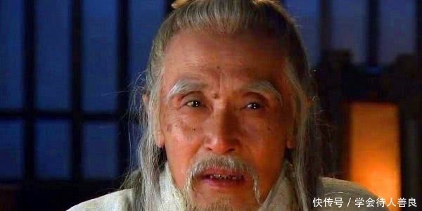 卧龙凤雏|刘备手下真正的第一谋士，不是诸葛亮和庞统，曹操一直都想得到他