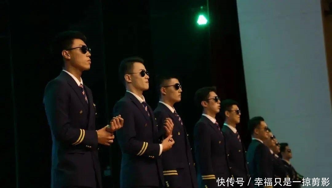 新春巨献!西航八大爆款综艺上线,一次看过瘾~ 在西航 a767