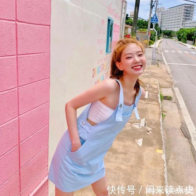 “纯欲裙”也太撩了,今夏连衣裙照着这样穿就很好看!