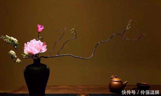 庾信|庾信《哀江南赋·序》:抒发了诗人国亡家灭、身不由己的悲哀