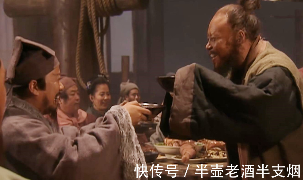 阮氏三雄$阮氏三雄兴奋,鲁智深武松偷笑,宋江吴用想哭:梁山好汉过年能吃啥?