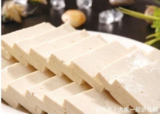 煎豆腐时,万万不可直接下油锅!多加1步,豆腐不碎不粘