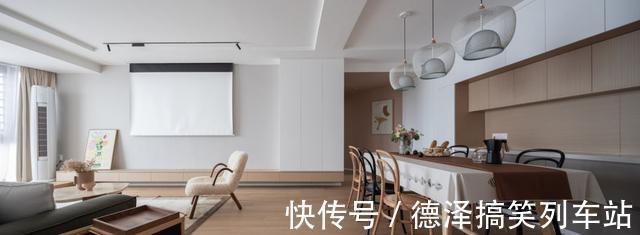 柜子|越来越多人给客厅设计柜子,沙发离墙摆放后,真的超实用