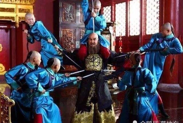 手握|鳌拜手握40万大军，为何宁死也不推翻康熙？