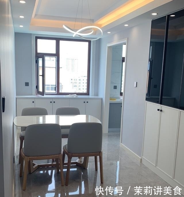 定制|新房装修完工,就差部分软装装饰,入户就被迷住了,宽敞又舒适