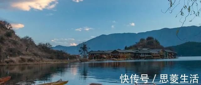 月是故乡明!杜甫流传最广的20句唐诗,全是千古名句,一生一定要读一次