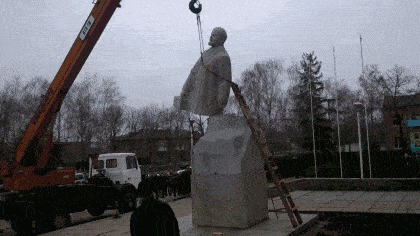 |搞笑GIF:真是令人心碎的瞬间,看来以后得绑的结实一些才行啊!