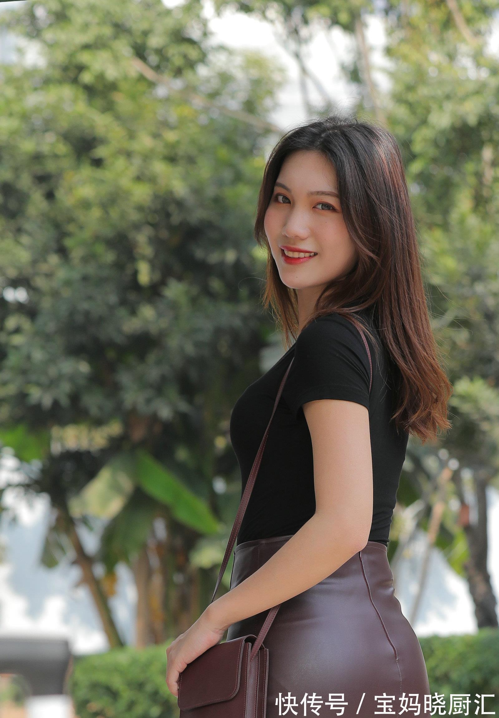 高跟鞋|穿出气质的美,颜色款式很重要,可以尝试中高领衫来穿搭