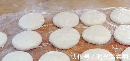 糯米粉|糯米粉这样做真好吃,很多人都没吃过,外酥里软,吃一次念念不忘